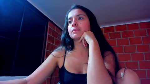 Snapshot of sweet_and_hot_alaia chatting on 11/11/25, 05:18 sweet and hot alaia online show from 11/11/25, 05:18