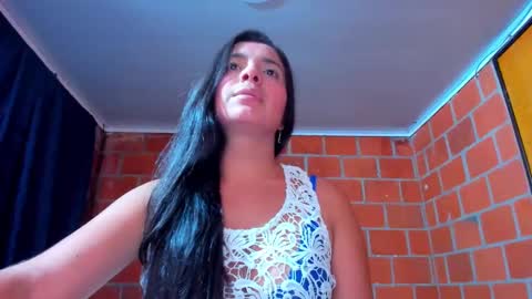 Snapshot of sweet_and_hot_alaia chatting on 11/18/25, 12:27 sweet and hot alaia online show from 11/18/25, 12:27