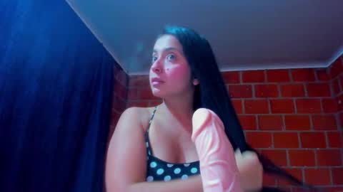 Snapshot of sweet_and_hot_alaia chatting on 02/13/26, 02:40 sweet and hot alaia online show from 02/13/26, 02:40