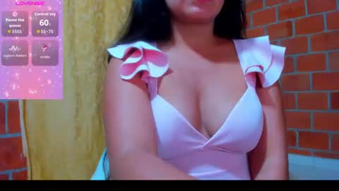 Snapshot of sweet_and_hot_alaia chatting on 07/15/26, 04:07 sweet and hot alaia online show from 07/15/26, 04:07