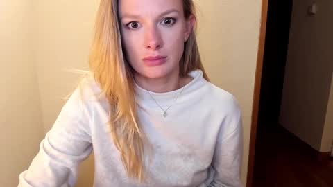 Snapshot of sweet_angel_a chatting on 10/26/25, 10:47 Ann - your sweet girl online show from 10/26/25, 10:47