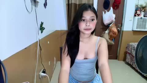 Snapshot of sweet_angela0701 chatting on 05/09/26, 02:55 sweet_angela0701 online show from 05/09/26, 02:55