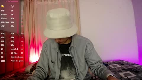 Snapshot of sweet_angels0 chatting on 11/24/25, 02:11 Andy online show from 11/24/25, 02:11