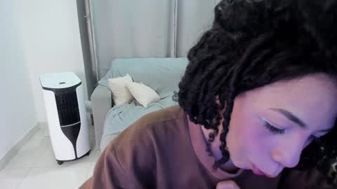 Snapshot of sweet_anie_04 chatting on 02/03/25, 07:40 Anie online show from 02/03/25, 07:40