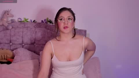 Sthefany Lauren Independent Model  online show from 10/19/25, 02:34