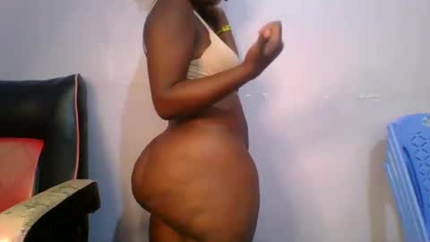 Snapshot of sweet_arianna_ chatting on 02/11/25, 07:54 timaya online show from 02/11/25, 07:54