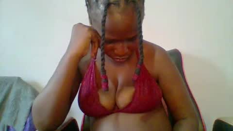 Snapshot of sweet_arianna_ chatting on 02/12/25, 10:46 timaya online show from 02/12/25, 10:46