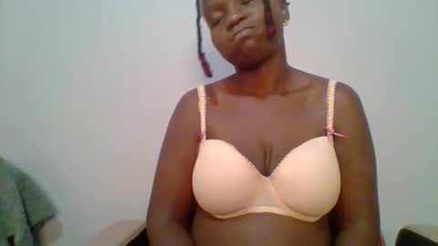Snapshot of sweet_arianna_ chatting on 02/15/25, 10:11 timaya online show from 02/15/25, 10:11