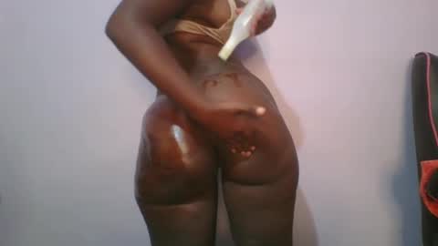 Snapshot of sweet_arianna_ chatting on 02/26/25, 04:03 timaya online show from 02/26/25, 04:03