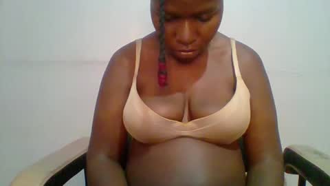Snapshot of sweet_arianna_ chatting on 03/01/25, 03:32 timaya online show from 03/01/25, 03:32