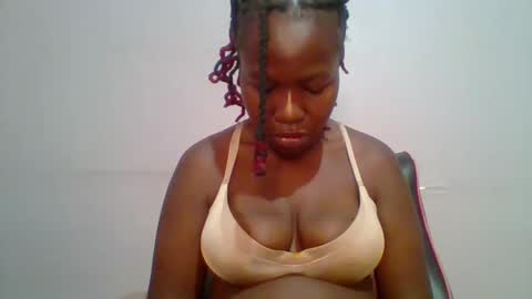 Snapshot of sweet_arianna_ chatting on 03/05/25, 02:36 timaya online show from 03/05/25, 02:36