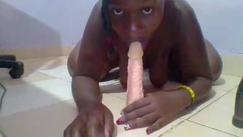 Snapshot of sweet_arianna_ chatting on 03/11/25, 06:19 timaya online show from 03/11/25, 06:19