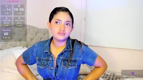 Snapshot of sweet_asheley chatting on 12/17/25, 03:23 Asheley online show from 12/17/25, 03:23