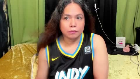 izza  izzasweet online show from 05/15/26, 11:45
