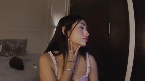 Snapshot of sweet_ayshel chatting on 12/20/25, 05:25 sweet Ayshel online show from 12/20/25, 05:25