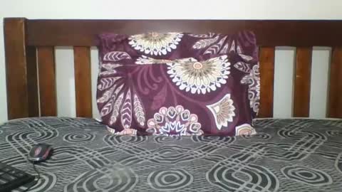 Snapshot of sweet_blackberry93 chatting on 03/10/25, 10:45 bella online show from 03/10/25, 10:45