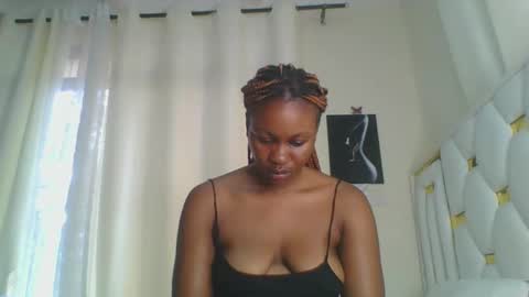 Snapshot of sweet_blackgal chatting on 12/09/24, 05:07 Lavie online show from 12/09/24, 05:07