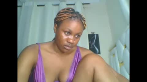 Snapshot of sweet_blackgal chatting on 12/20/24, 10:43 Lavie online show from 12/20/24, 10:43