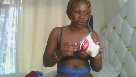 Snapshot of sweet_blackgal chatting on 01/09/25, 09:37 Lavie online show from 01/09/25, 09:37