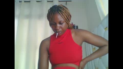 Snapshot of sweet_blackgal chatting on 01/14/25, 12:35 Lavie online show from 01/14/25, 12:35