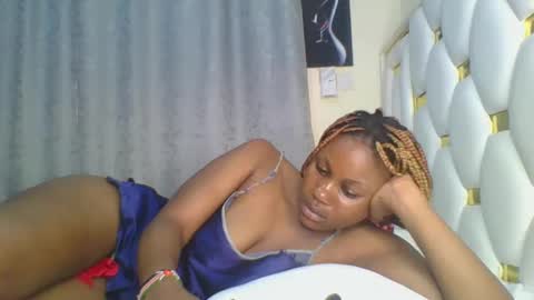 Snapshot of sweet_blackgal chatting on 01/20/25, 05:15 Lavie online show from 01/20/25, 05:15