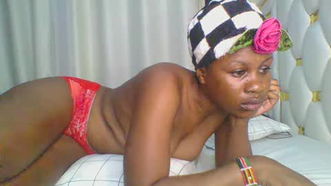 Snapshot of sweet_blackgal chatting on 01/22/25, 12:38 Lavie online show from 01/22/25, 12:38