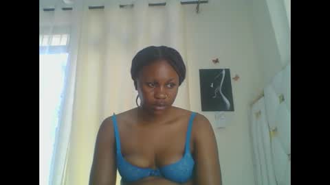 Snapshot of sweet_blackgal chatting on 02/07/25, 10:08 Lavie online show from 02/07/25, 10:08