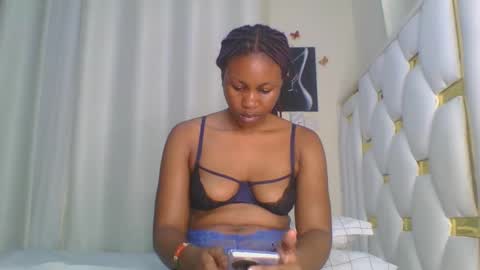Snapshot of sweet_blackgal chatting on 02/09/25, 11:04 Lavie online show from 02/09/25, 11:04