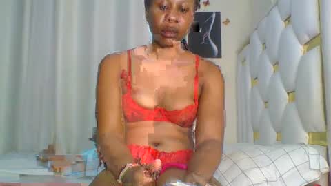 Snapshot of sweet_blackgal chatting on 02/12/25, 12:37 Lavie online show from 02/12/25, 12:37