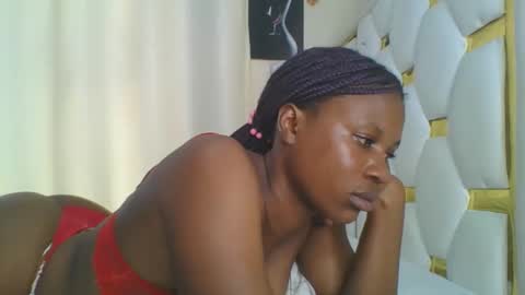 Snapshot of sweet_blackgal chatting on 03/01/25, 02:13 Lavie online show from 03/01/25, 02:13