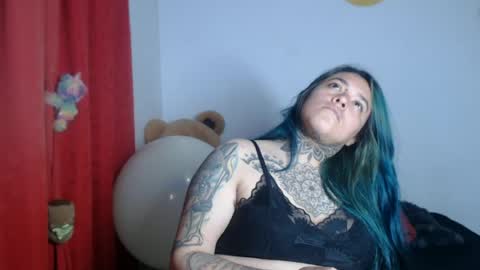 Snapshot of sweet_bubblee chatting on 06/23/26, 12:41 Bubbles online show from 06/23/26, 12:41