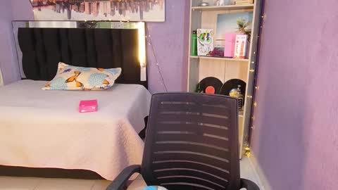 Candy online show from 12/16/25, 03:50