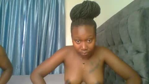 Camila online show from 11/06/25, 05:19