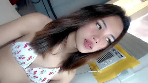 Snapshot of sweet_cassy12 chatting on 05/08/26, 03:23 sweet_cassy12 online show from 05/08/26, 03:23