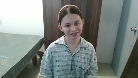 sweet_cassyxx online show from 03/18/26, 05:38