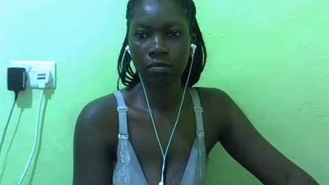 sweet_cherie1 online show from 03/16/26, 03:23