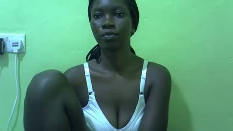 sweet_cherie1 online show from 03/31/26, 05:41