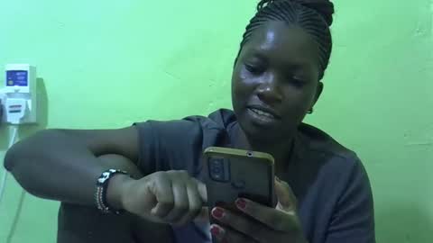 sweet_cherie1 online show from 06/03/26, 03:17