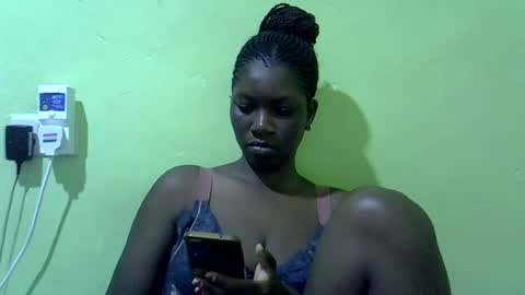 sweet_cherie1 online show from 06/18/26, 09:58