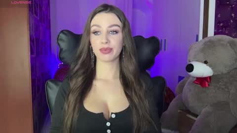 Snapshot of sweet_cherry_n chatting on 12/22/25, 10:40 Sweet Cherry online show from 12/22/25, 10:40