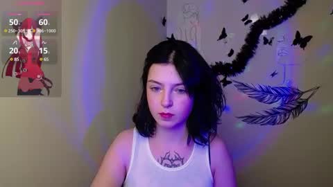 Snapshot of sweet_cherryg chatting on 02/09/25, 01:03 Ivy online show from 02/09/25, 01:03