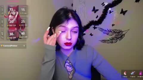 Snapshot of sweet_cherryg chatting on 02/24/25, 05:31 Ivy online show from 02/24/25, 05:31