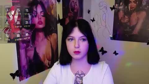 Snapshot of sweet_cherryg chatting on 03/06/25, 05:00 Ivy online show from 03/06/25, 05:00