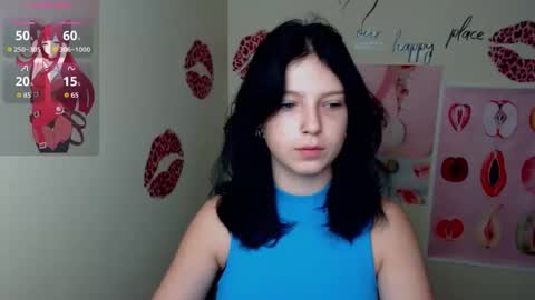 Snapshot of sweet_cherryg chatting on 10/12/25, 06:45 Ivy online show from 10/12/25, 06:45