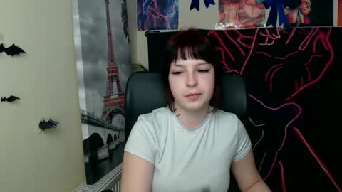 Snapshot of sweet_cherryg chatting on 05/14/26, 07:15 Ivy online show from 05/14/26, 07:15