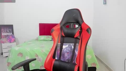 sweet_coral_ online show from 02/01/26, 12:15