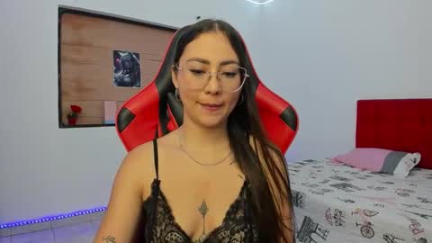 sweet_coral_ online show from 03/26/26, 09:04