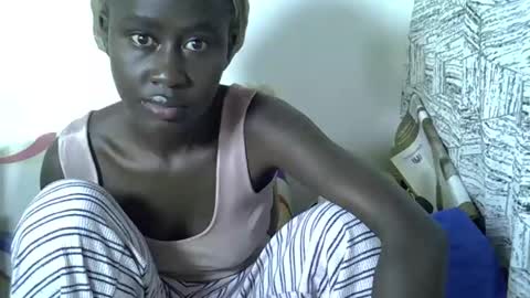sweet_diva19 online show from 05/10/26, 07:19