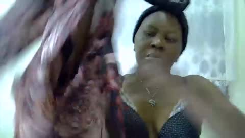 sweet_dori33 online show from 04/14/26, 07:53