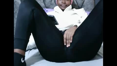 Ellam online show from 02/17/26, 03:29